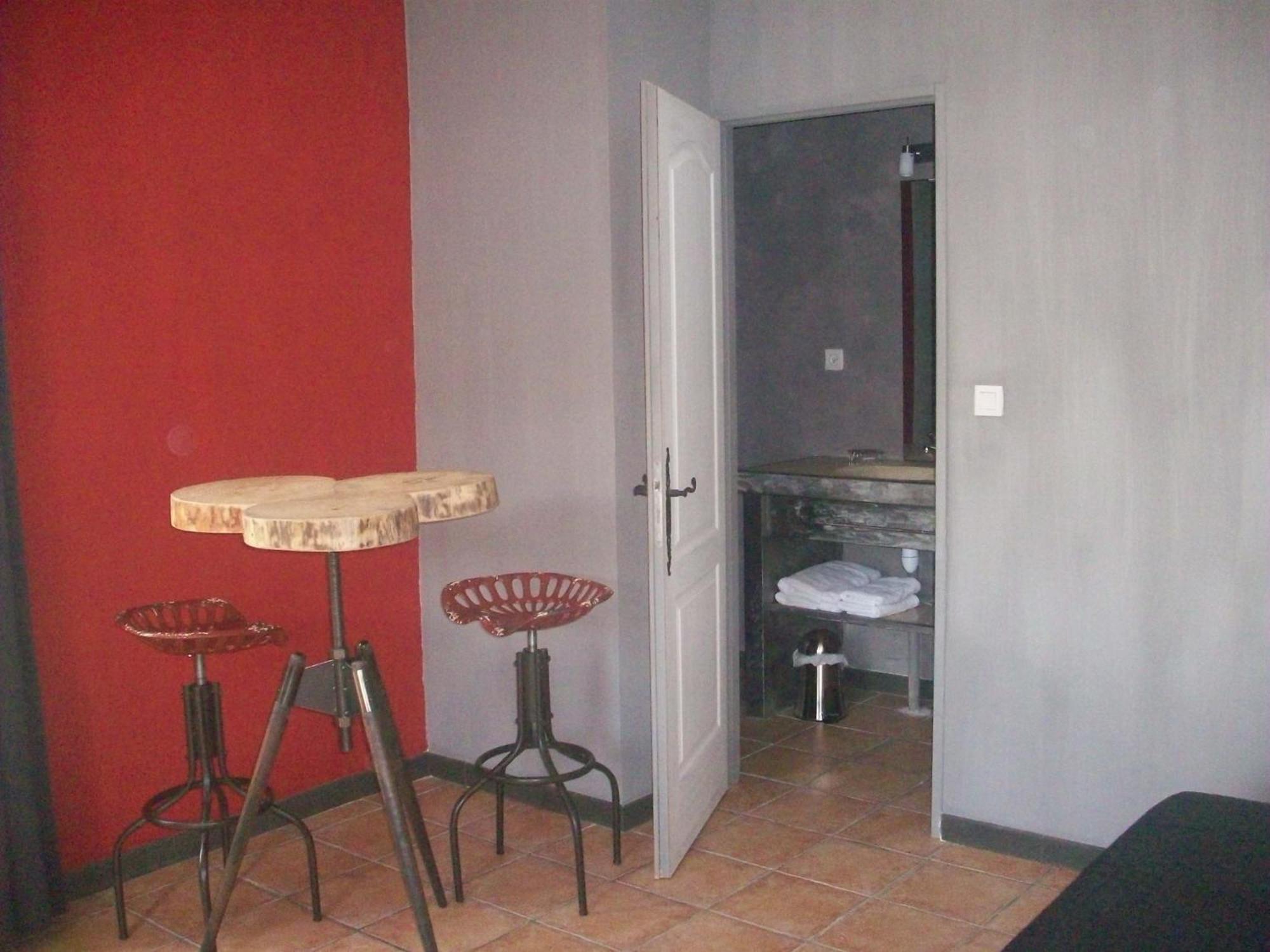 Studios Et Gite La Sauvasse Vagnas Bilik gambar