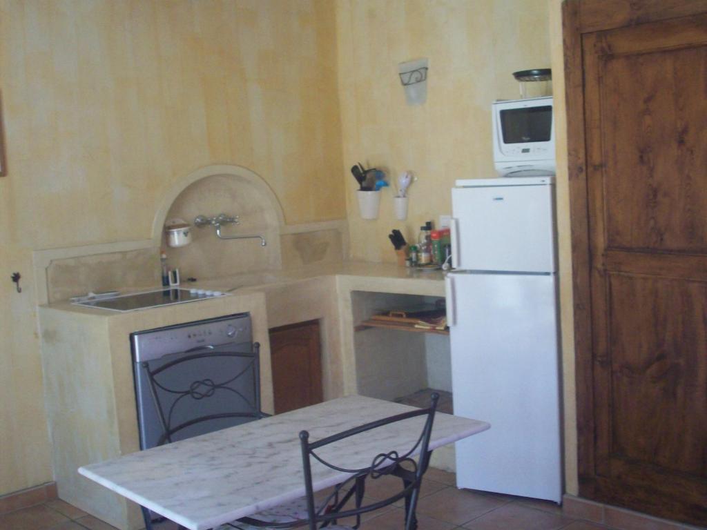 Studios Et Gite La Sauvasse Vagnas Bilik gambar